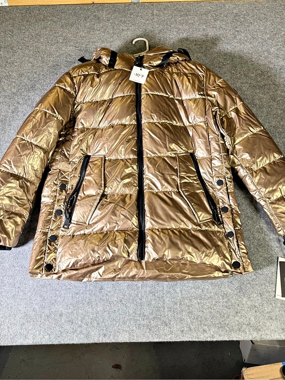 DKNY Puffer Jacket Metallic Size Medium NWT